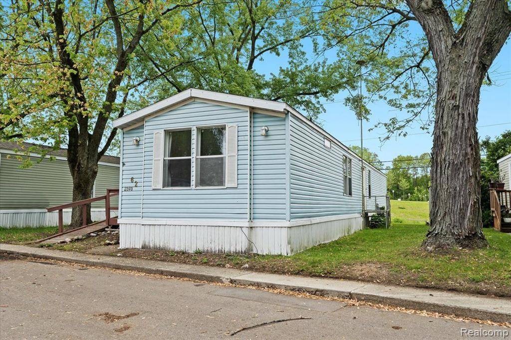 Brighton, MI 48114,2596 Pleasant Street