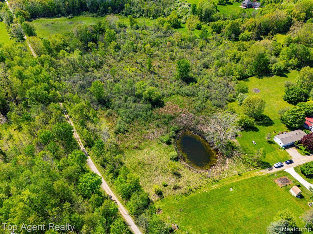 Leonard, MI 48367,00 West Street
