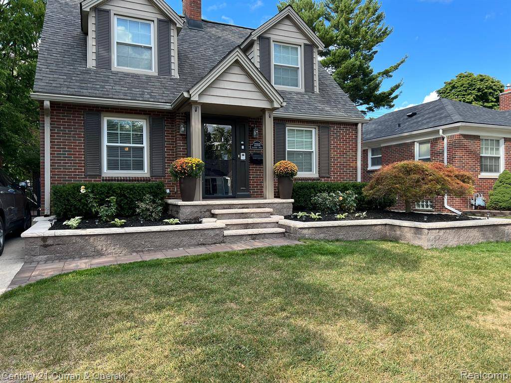 Dearborn, MI 48128 1815,22532 MARLBORO Street