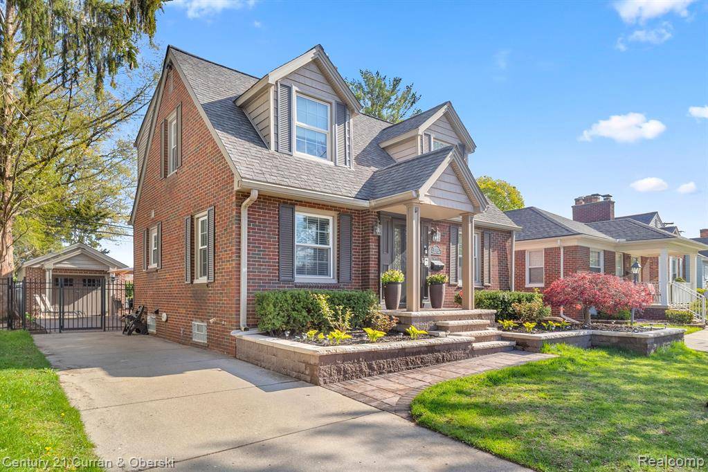 Dearborn, MI 48128 1815,22532 MARLBORO Street