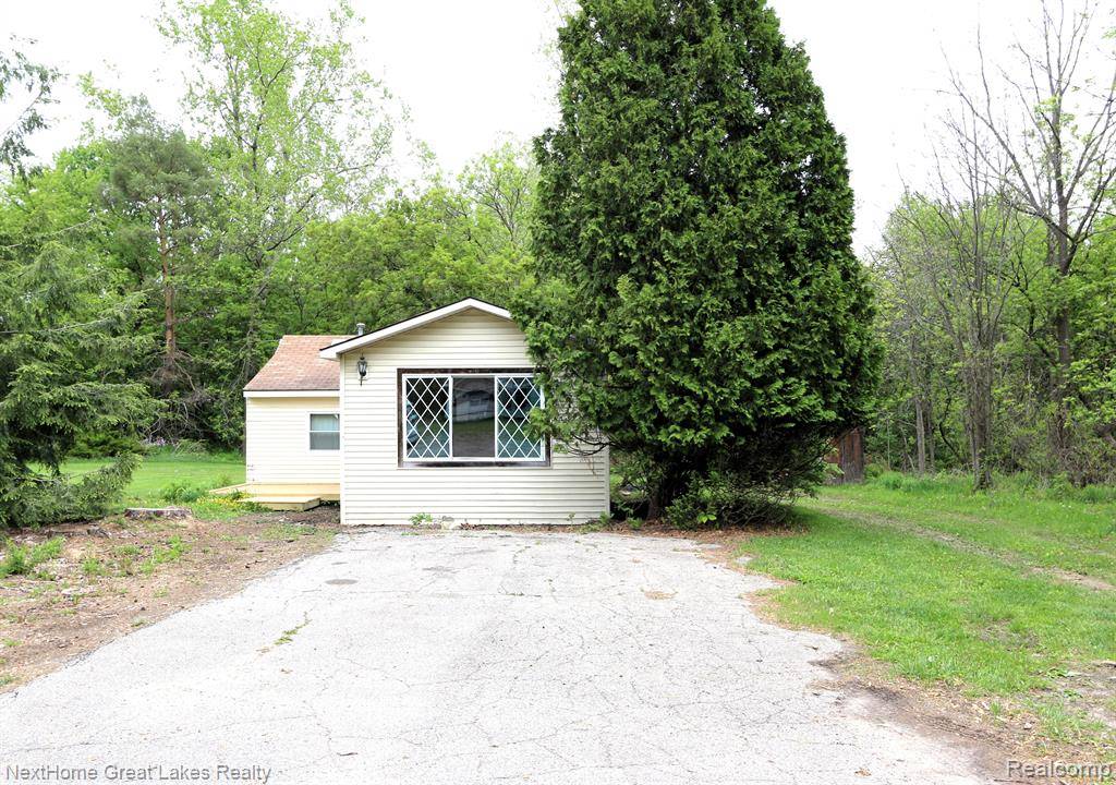 6259 MERCURY Avenue, Burton, MI 48509 2365
