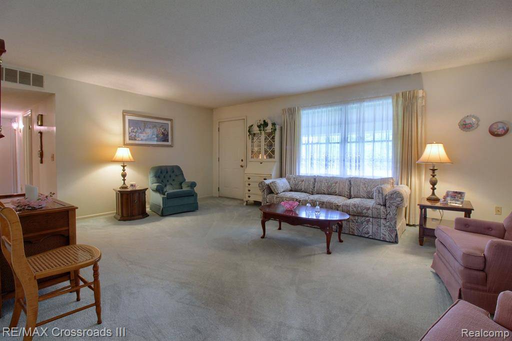Van Buren, MI 48111 2876,1140 E HURON RIVER Drive