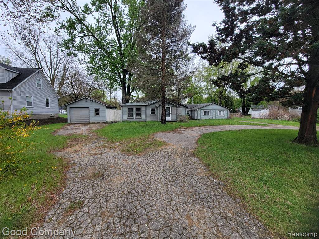 8558 Messmore Road, Shelby Twp, MI 48317