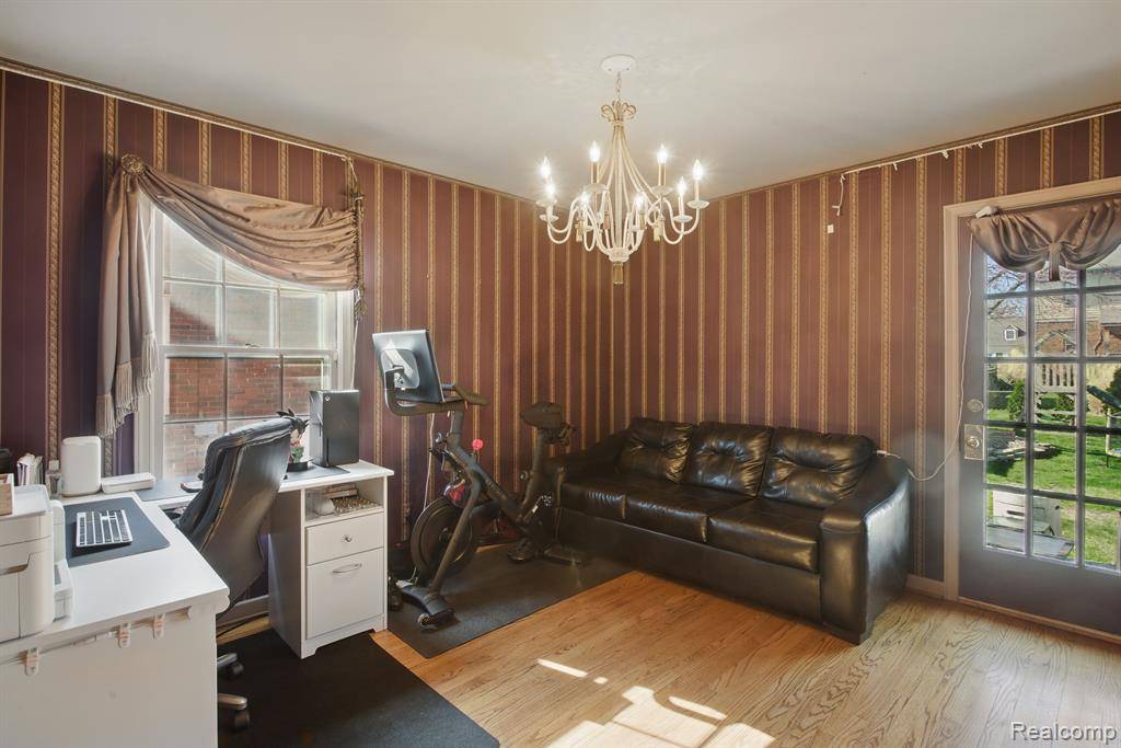 Dearborn, MI 48128 1895,22920 SHERIDAN Street