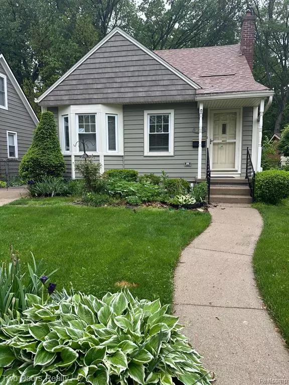 Royal Oak, MI 48067 1451,1123 GROVE Avenue