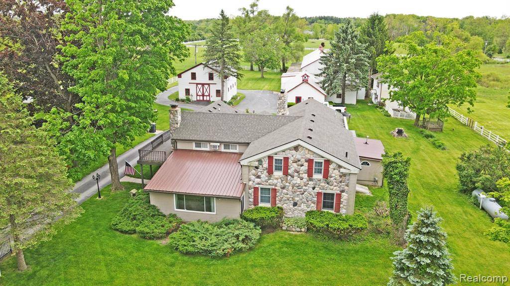 775 Sexton Road, Howell, MI 48843 8848