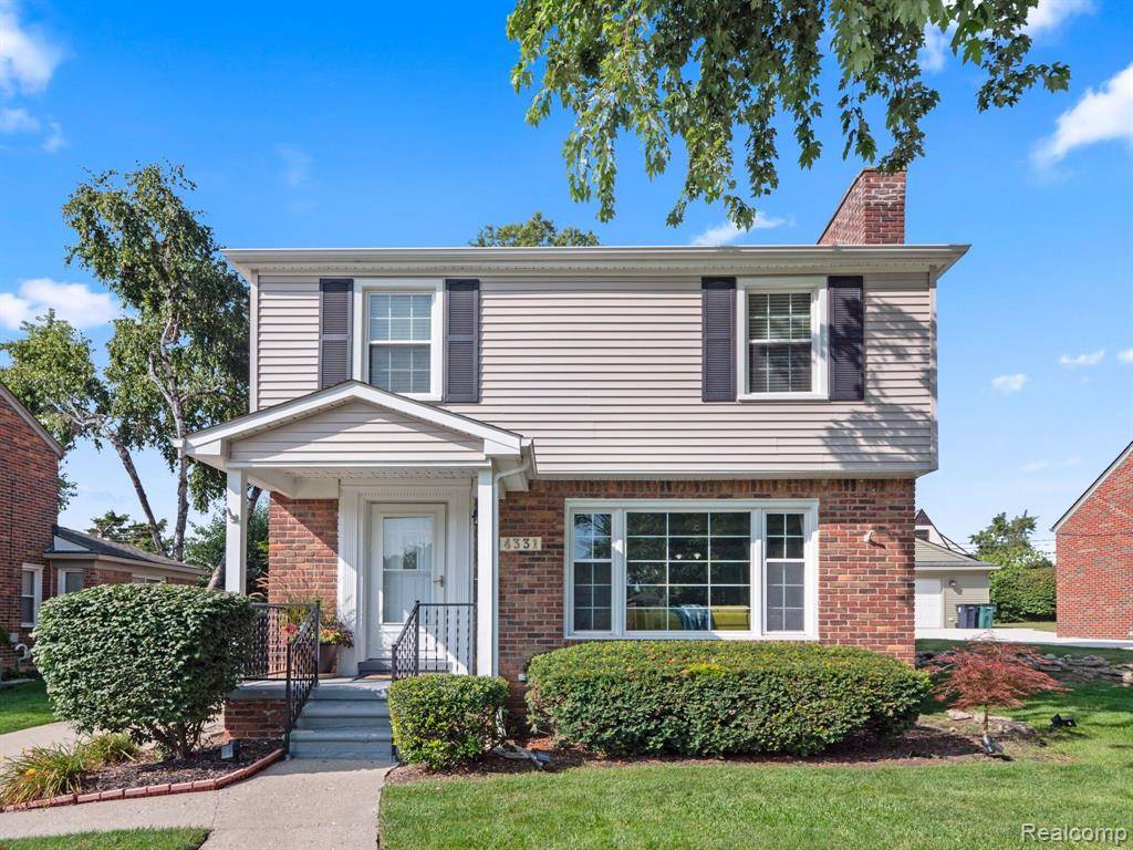 4331 ELMWOOD Avenue,  Royal Oak,  MI 48073 1517