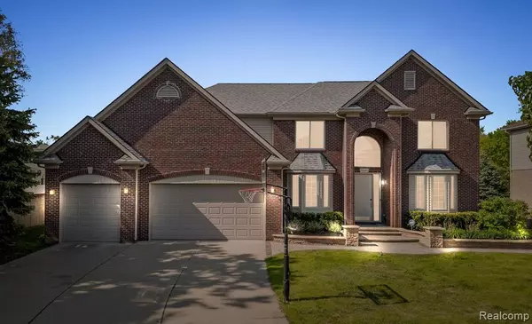 Troy, MI 48083 6317,1231 BURNS Drive