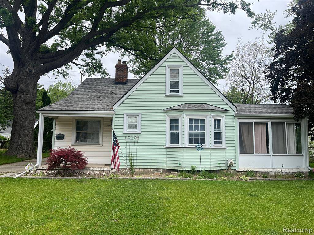 20711 GAUKLER Street, Saint Clair Shores, MI 48080 3777