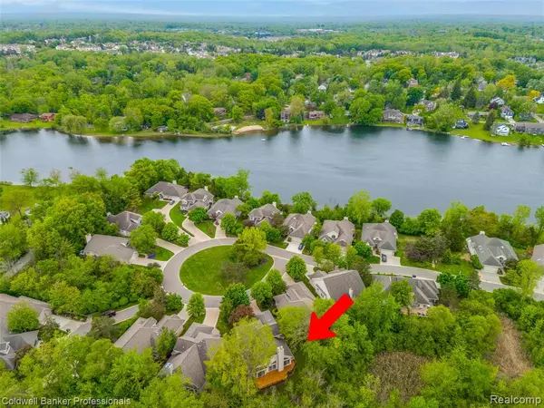West Bloomfield, MI 48322 4708,6560 Pleasant Lake Court