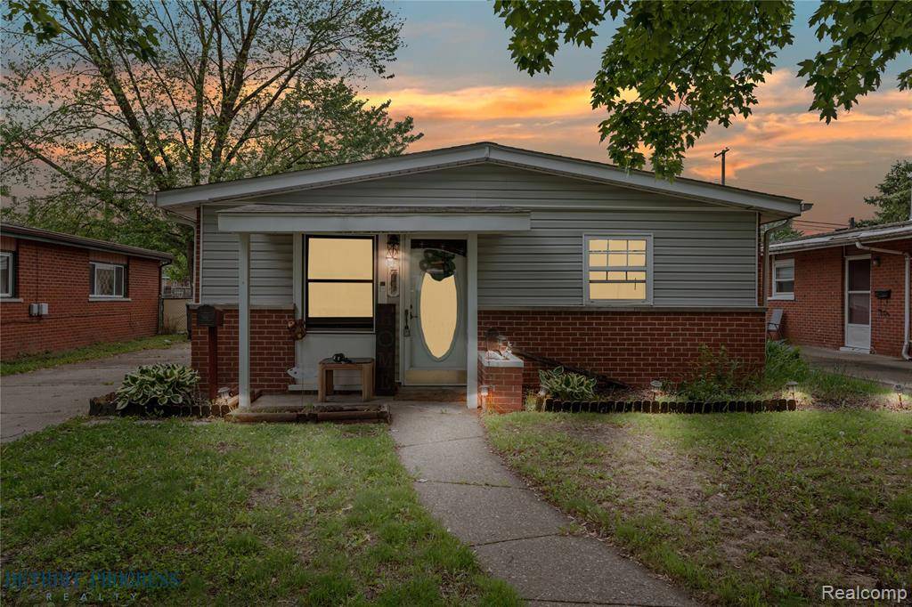 7953 Elm Street, Taylor, MI 48180 2263