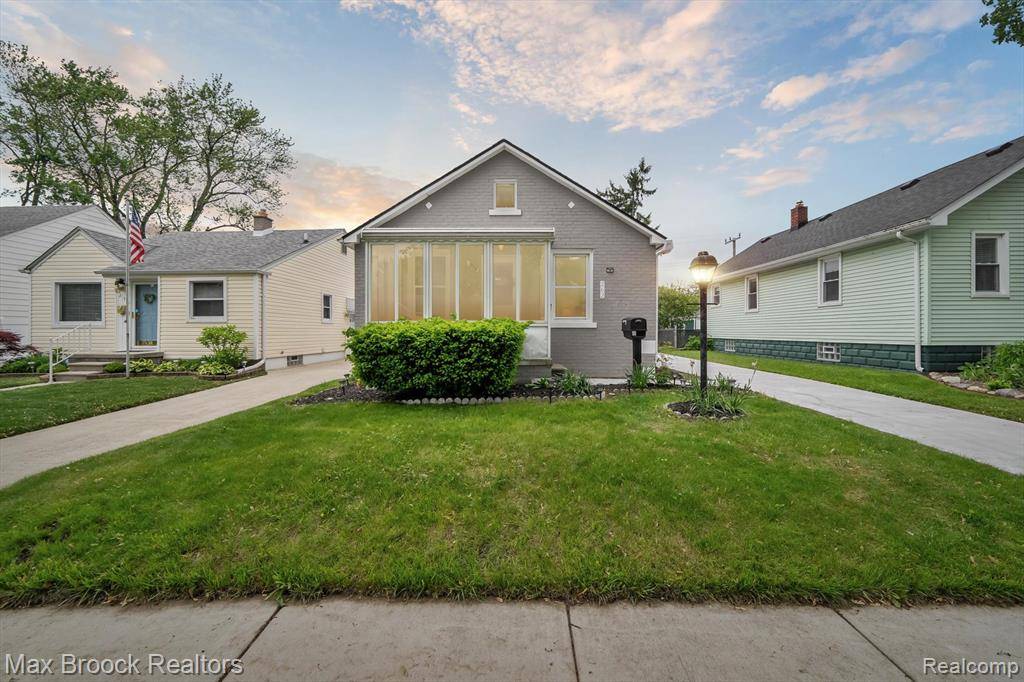 262 W Tacoma Street, Clawson, MI 48017 1915