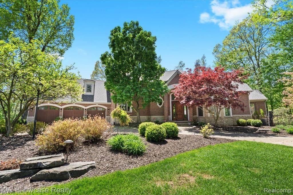 4563 HAVERHILL, Commerce Twp, MI 48382 1589