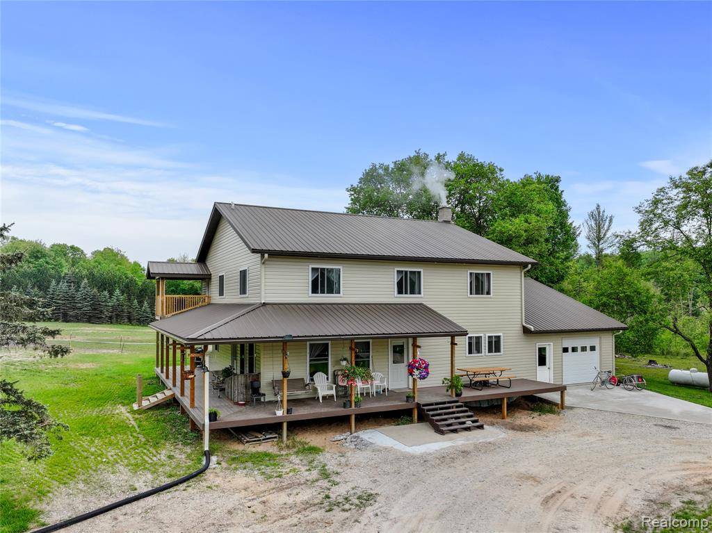 8875 N Lakola Road, Tustin, MI 49688 9615