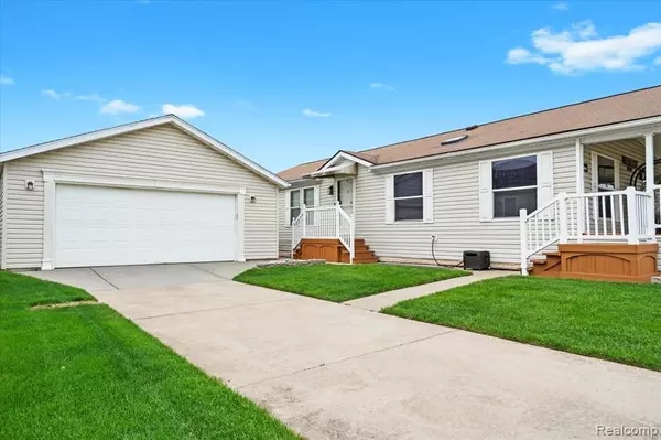 Northville, MI 48167 8698,4813 Othello Lane