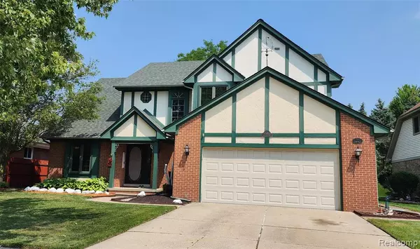 15743 GREENVIEW, Fraser, MI 48026 5041