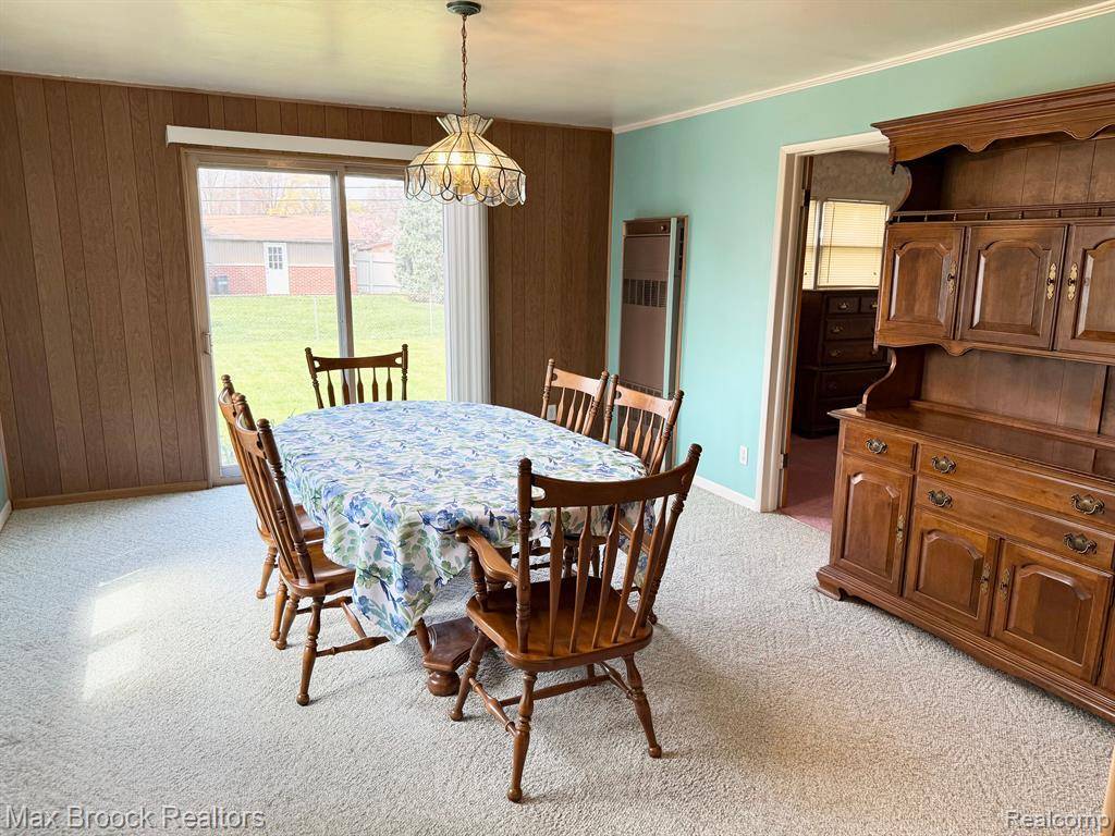 Madison Heights, MI 48071 2091,1536 W 13 Mile Road