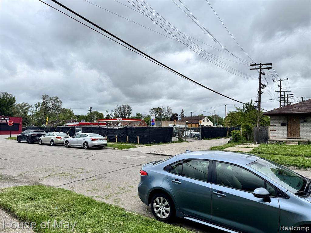 Detroit, MI 48228 2339,9425 Marlowe Street