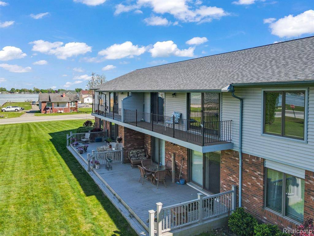 9200 RIVER Road, Clay, MI 48001 4018