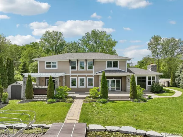 13525 Torrey Road, Fenton, MI 48430 1062