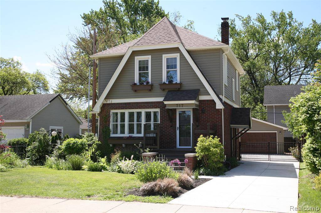 717 W 12 MILE Road,  Royal Oak,  MI 48073 3936