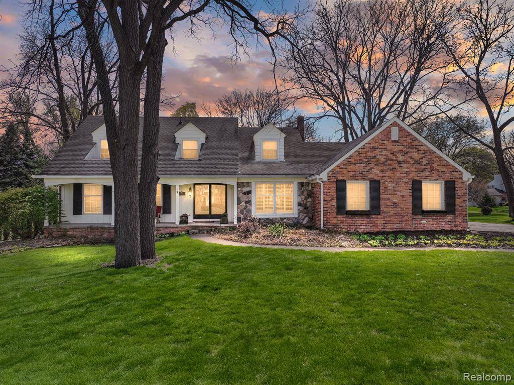 22641 N NOTTINGHAM Drive, Beverly Hills, MI 48025 3524