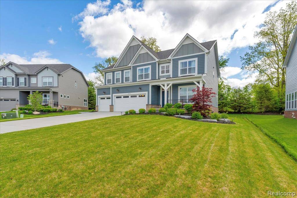 South Lyon, MI 48178 8377,24324 Oak Ridge Boulevard