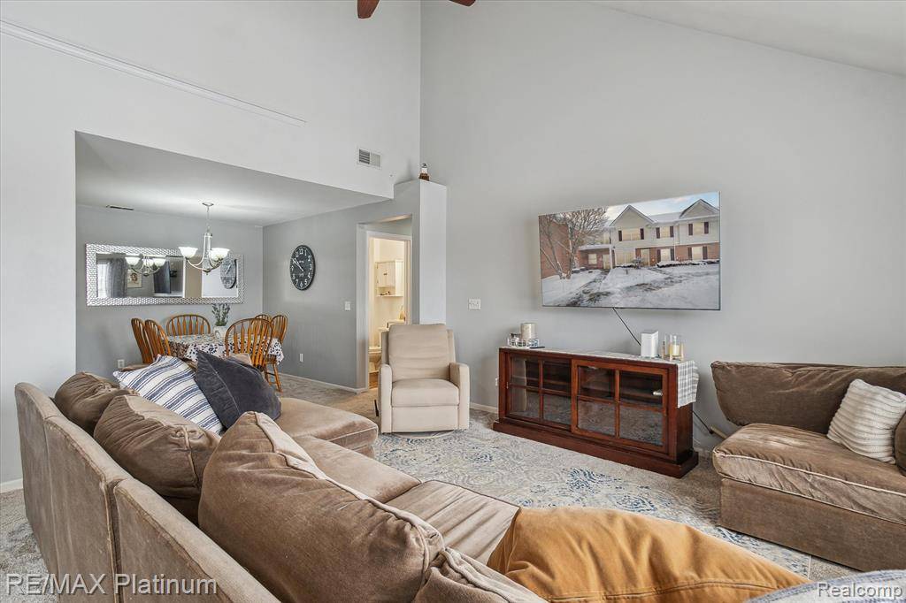 Howell, MI 48843 4506,3380 KNEELAND Circle