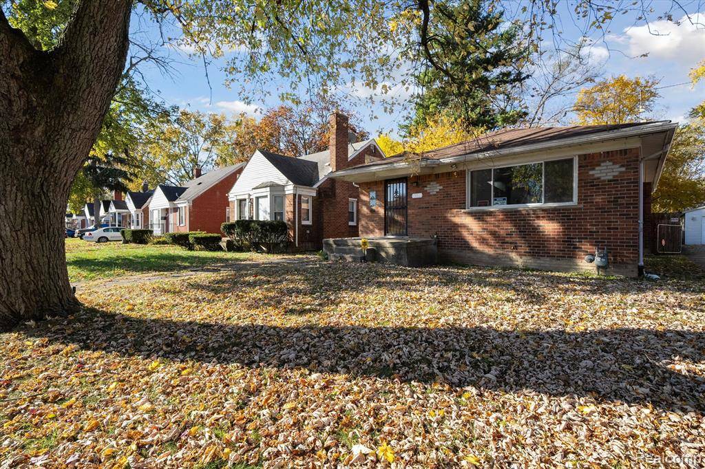 11359 BRAILE Street, Detroit, MI 48228 1244