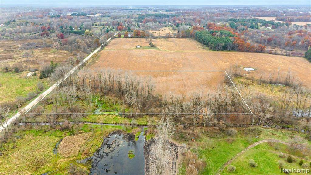 (C) 9542 BYRON Road, Howell, MI 48855 9355