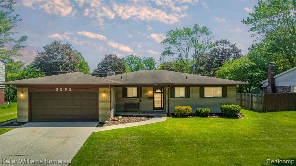 5292 ABINGTON Drive, Troy, MI 48085 3416