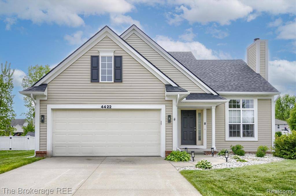 4422 JORDAN Drive, Grand Blanc, MI 48439 7649