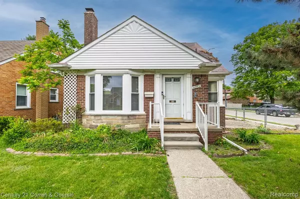 1645 Robindale Avenue, Dearborn, MI 48128 1080