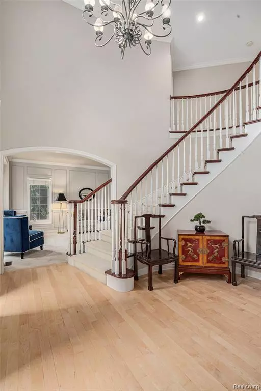 Rochester, MI 48306 3573,846 Majestic