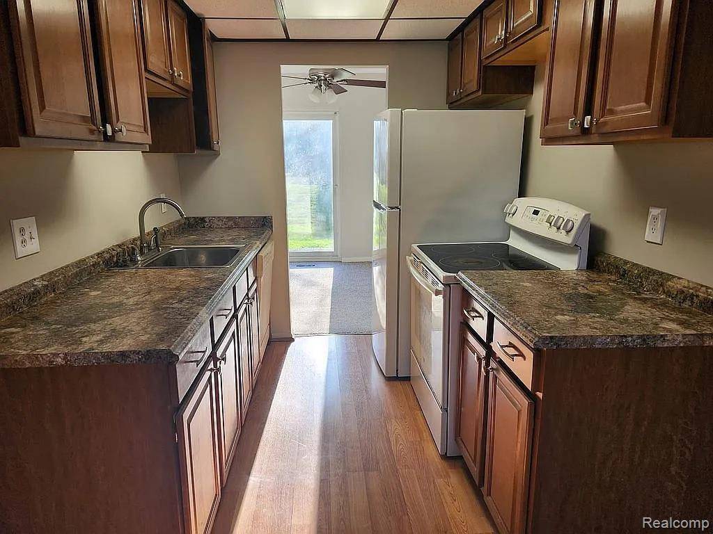 Troy, MI 48084 4837,953 Kirts Boulevard