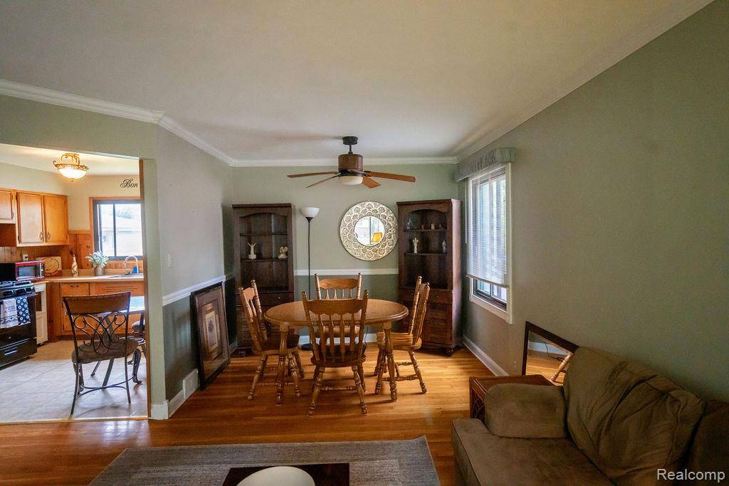 Flat Rock, MI 48134 2719,29974 Tamarack Drive
