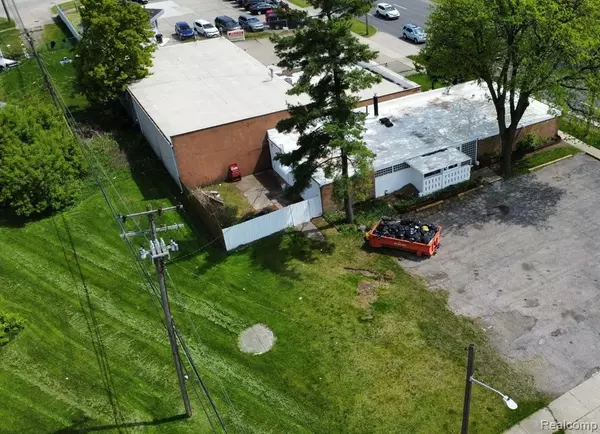 Redford, MI 48240 1531,26684 GRAND RIVER Avenue