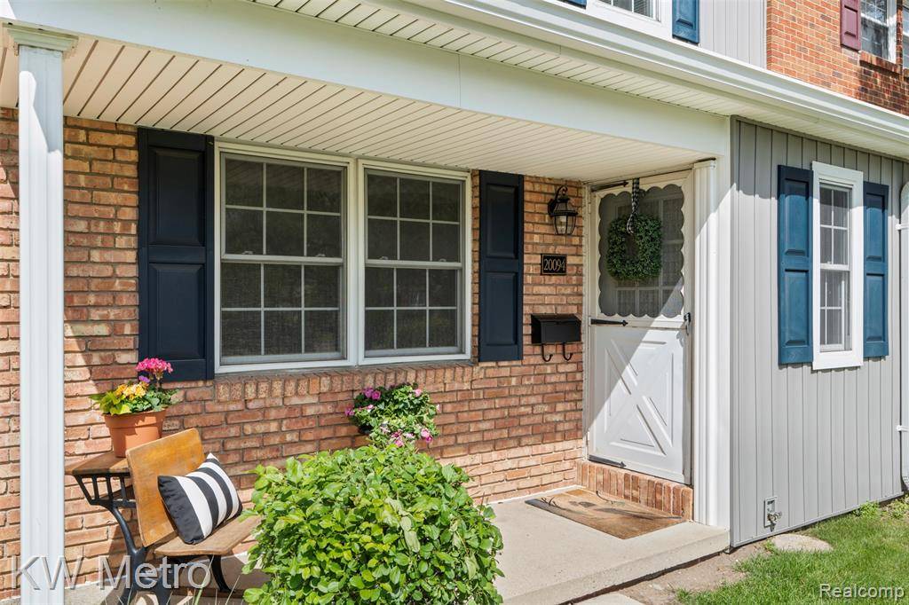 20094 Bryn Mawr Court, Northville, MI 48167 1916