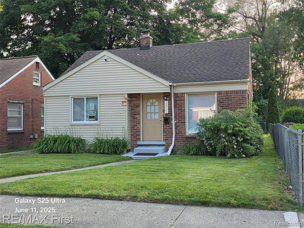 12725 RIVERVIEW Street, Detroit, MI 48223 3085
