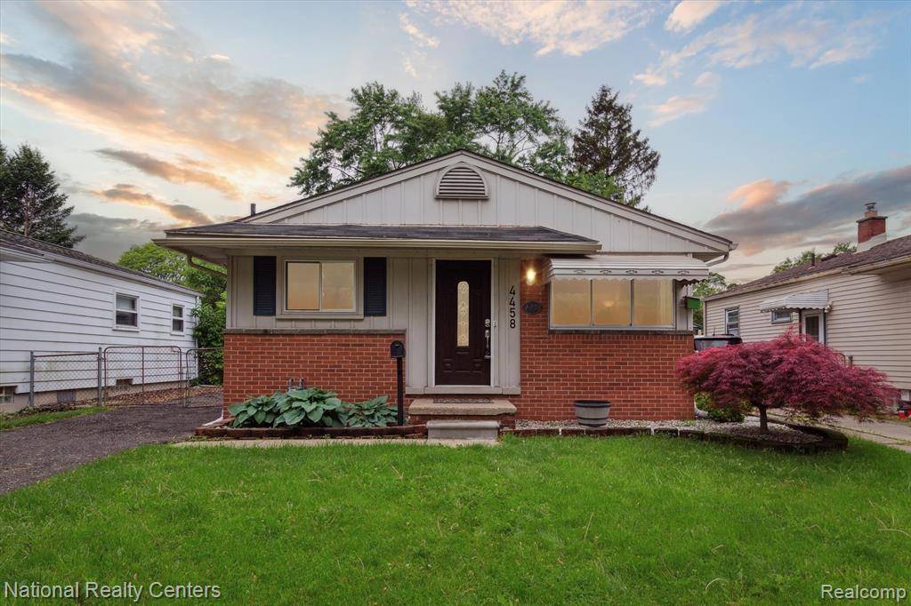4458 Harding Street, Dearborn Heights, MI 48125 2836