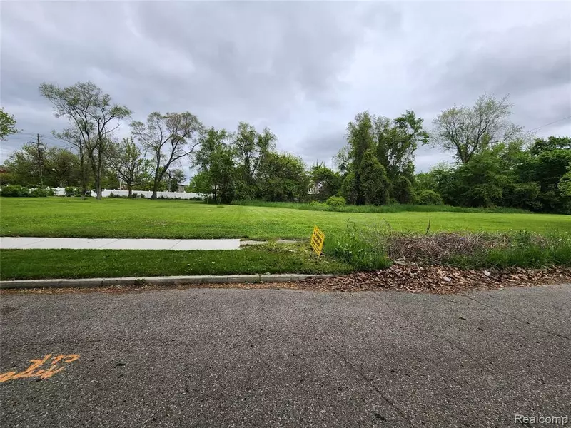 639 Smith Street, Detroit, MI 48202 2850