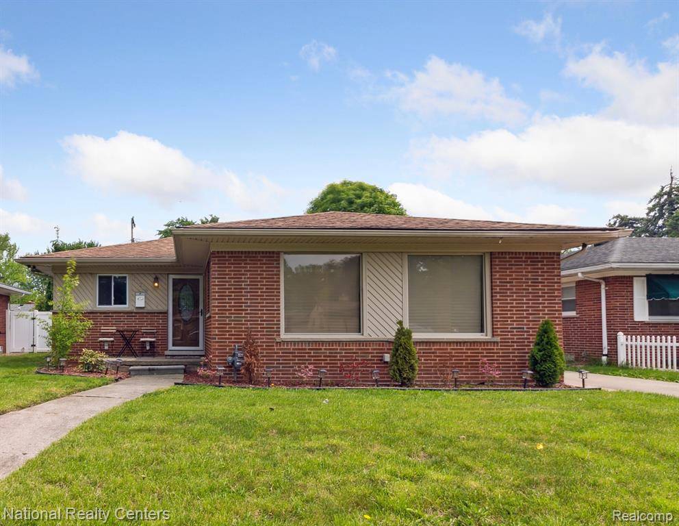 14266 Dixie, Redford, MI 48239