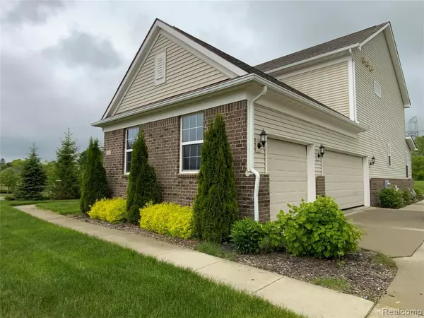Lake Orion, MI 48360 2543,3331 MALLARD Lane