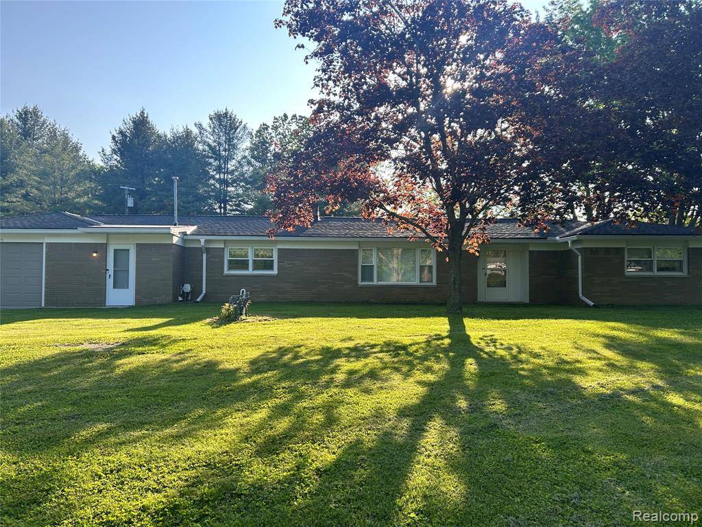 Lapeer, MI 48446 2892,205 Sterling Drive