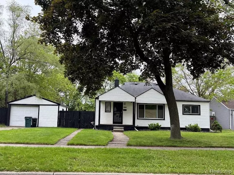 20760 Ridgedale Street, Oak Park, MI 48237 2704
