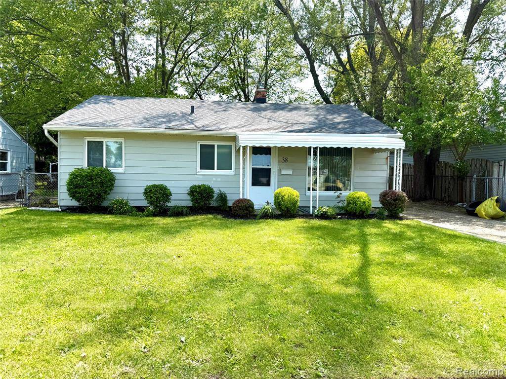 38 E Mahan Avenue, Hazel Park, MI 48030 1151