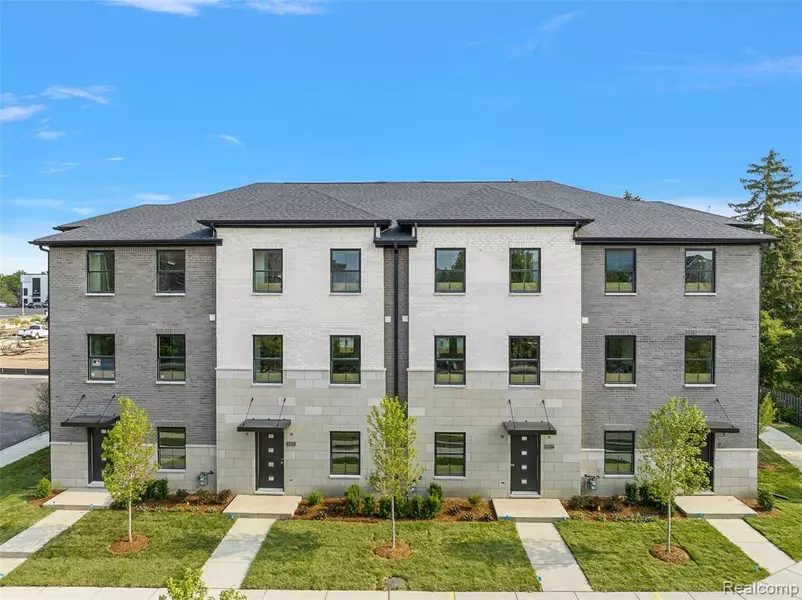 2813 Summers Place, Troy, MI 48084 2203