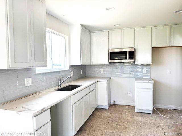 20227 Sunset Street, Livonia, MI 48152