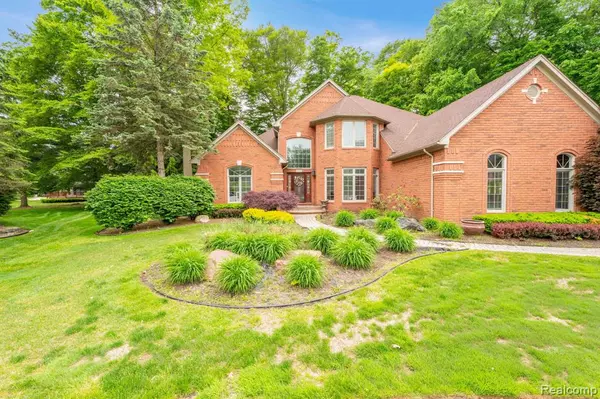 Shelby Twp, MI 48317 1749,50565 Otter Creek Drive