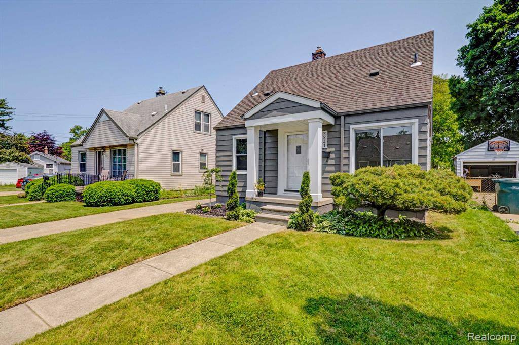 Dearborn, MI 48124 3416,2231 Parker Street